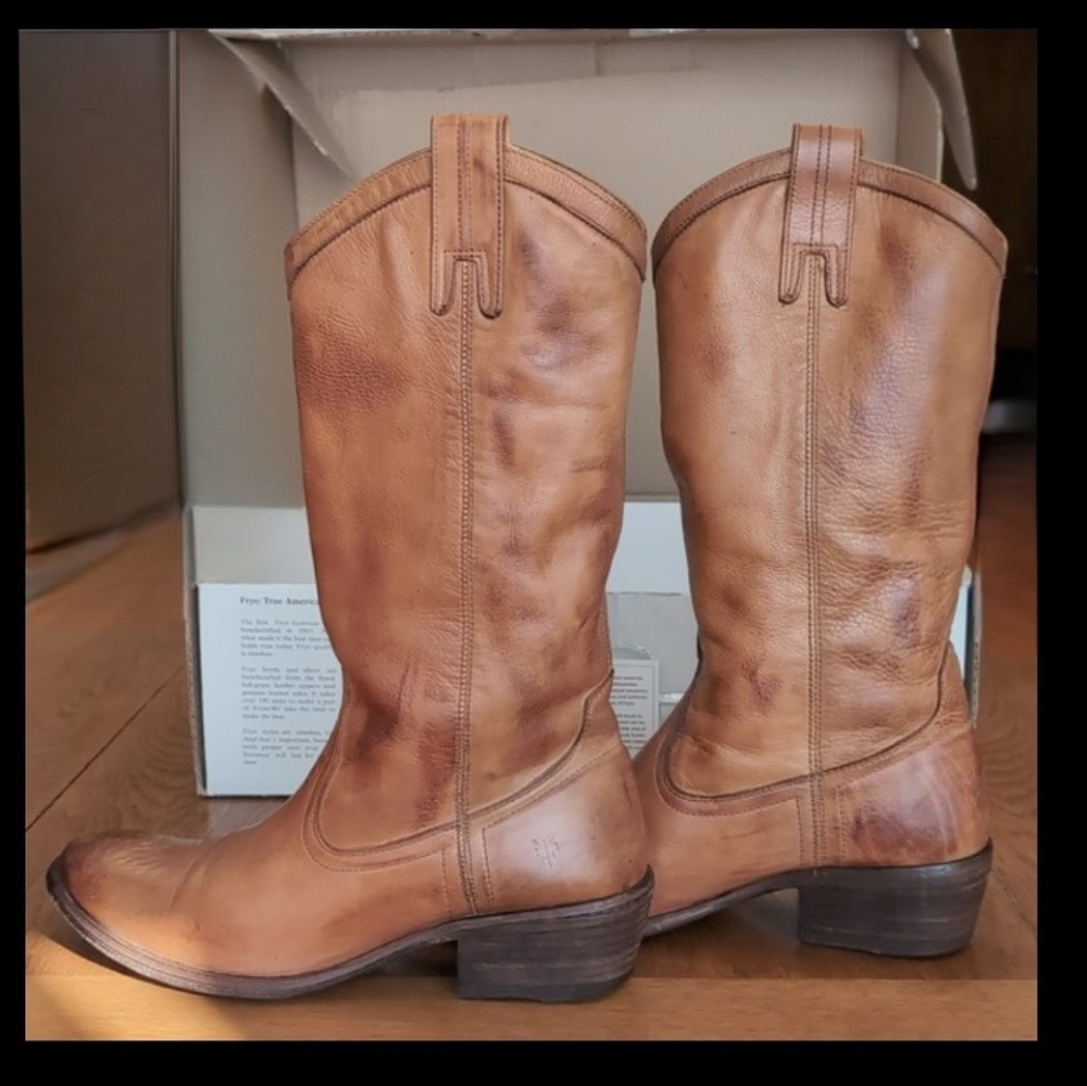 Frye Carson Boot - Picture 5 of 12